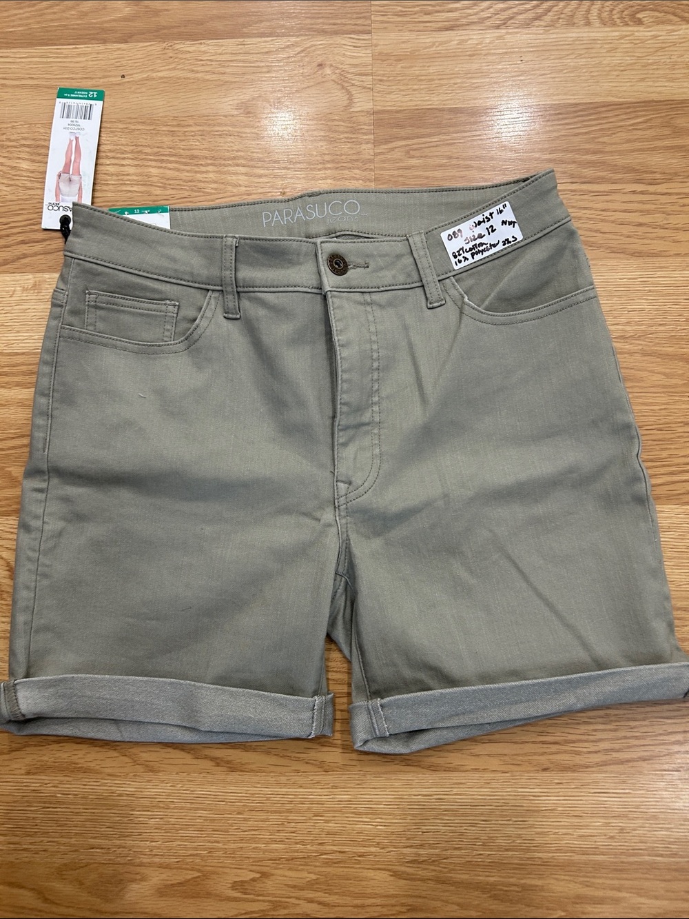 O98.   Parasuco Olive Green Cuffed Women's Shorts NWT